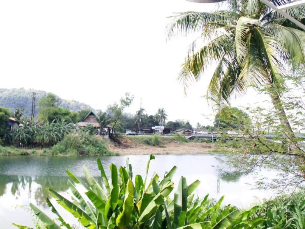 Rommai Rimnaam Resort Ranong Exterior photo