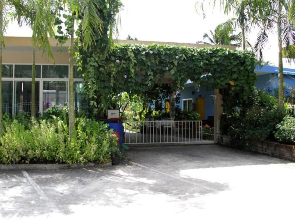Rommai Rimnaam Resort Ranong Exterior photo