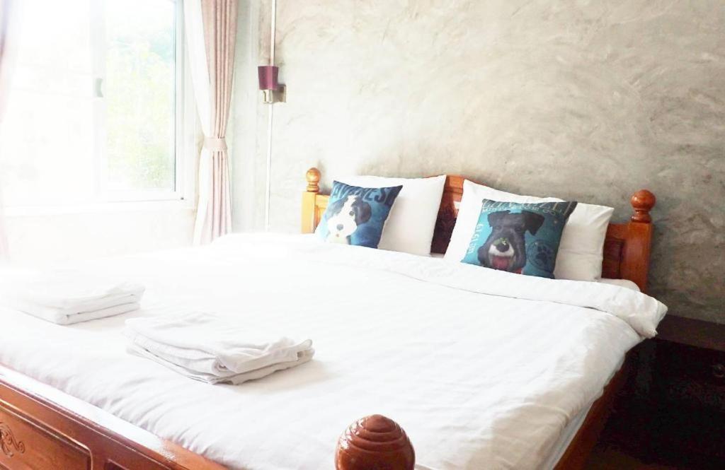 Rommai Rimnaam Resort Ranong Exterior photo