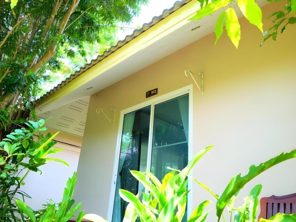 Rommai Rimnaam Resort Ranong Exterior photo